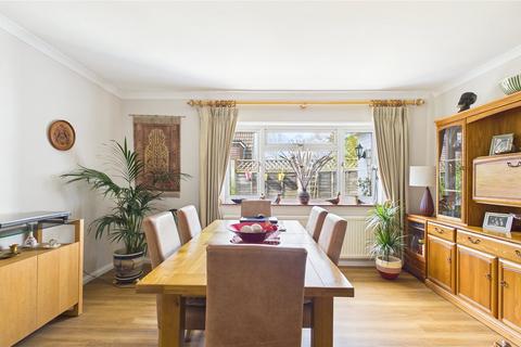 undefined, Orchard Hill, Surrey GU20