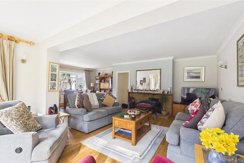 undefined, Orchard Hill, Surrey GU20