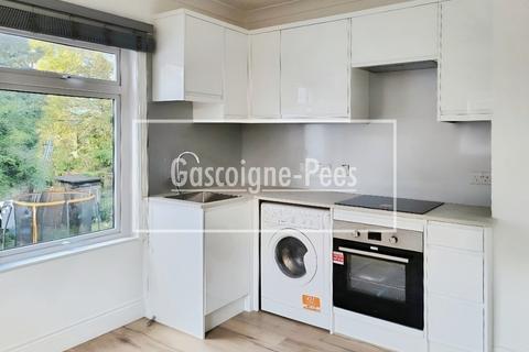 undefined, Station Road, Horsham, RH13