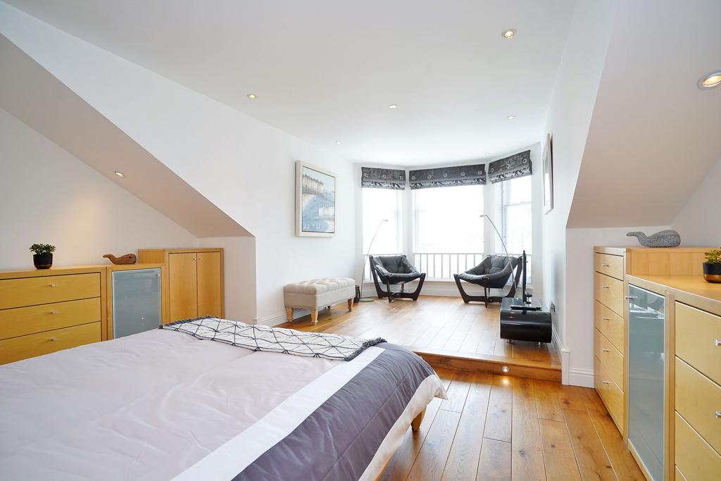 Polmuir Road 19 M (19