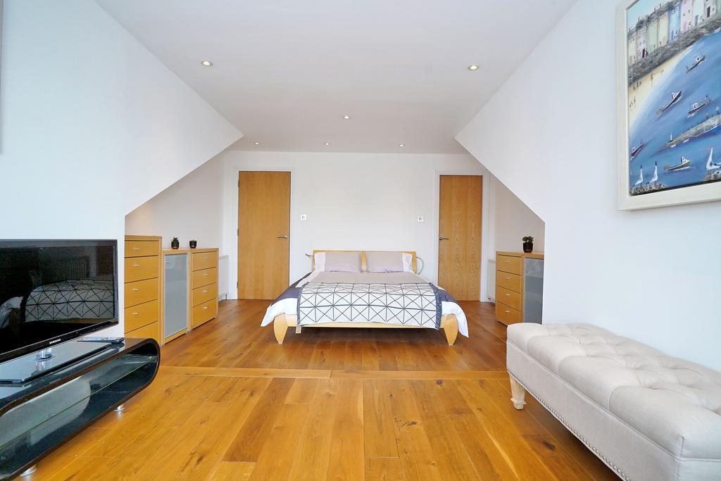 Polmuir Road 19 M (19