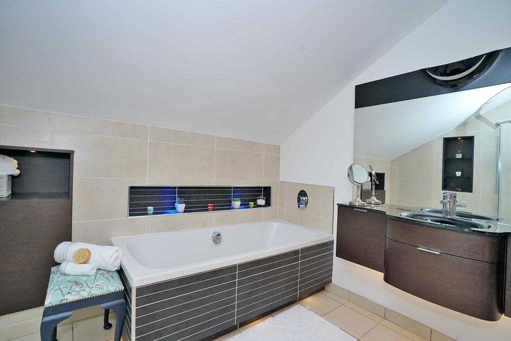 Polmuir Road 19 M (19