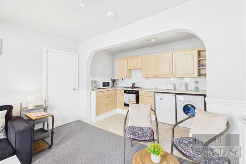 2 bedroom flat for sale, West Hill Road, St Leonards-On-Sea
