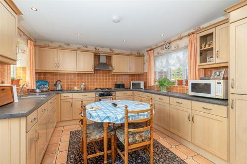 undefined, Bramley Close, Shefford, Beds SG17 5BZ