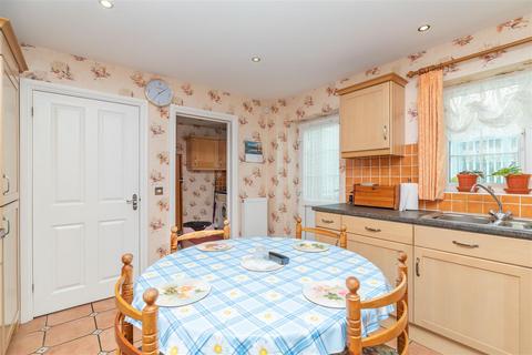 undefined, Bramley Close, Shefford, Beds SG17 5BZ
