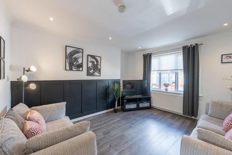 2 bedroom flat for sale, Faskine Avenue, Cairnhill, Airdrie, ML6 9EA