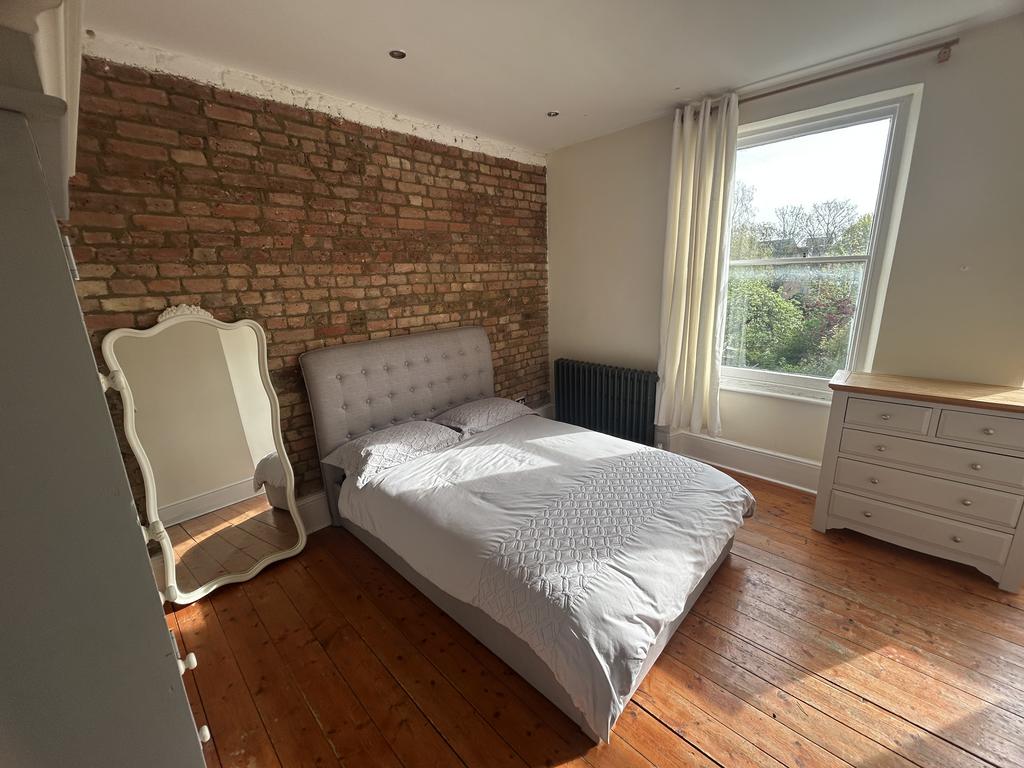 Apartment in London - View 3