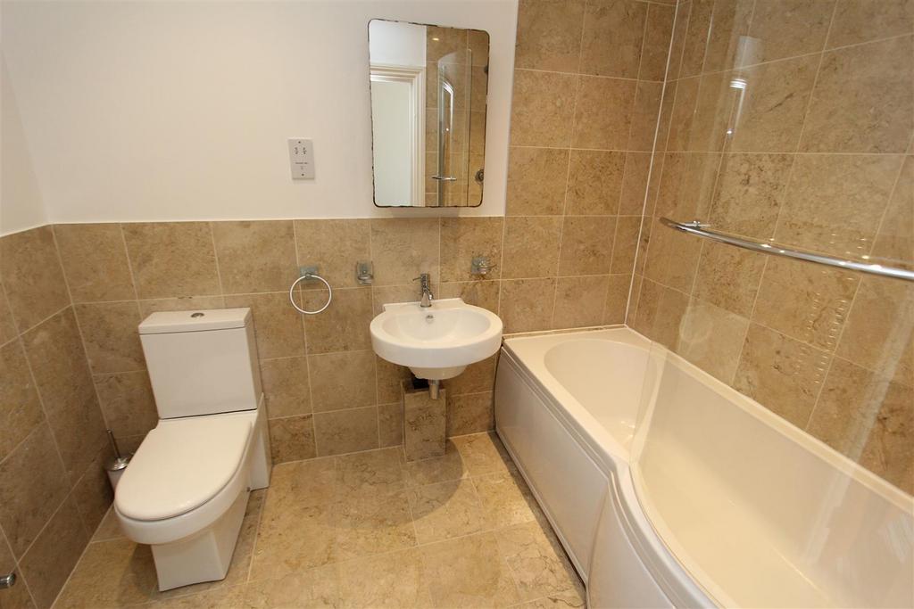 Bathroom.JPG