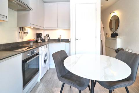 1 bedroom flat for sale, Goldsworth Road, Surrey GU21