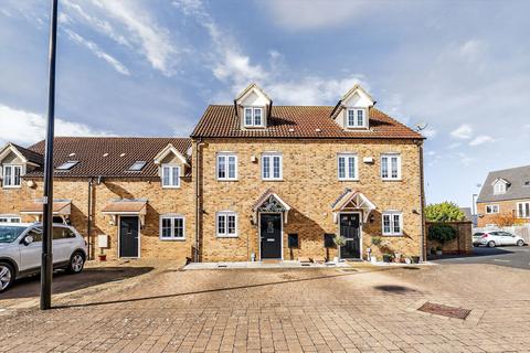 3 bedroom terraced house for sale, Moorland Close, Wixams