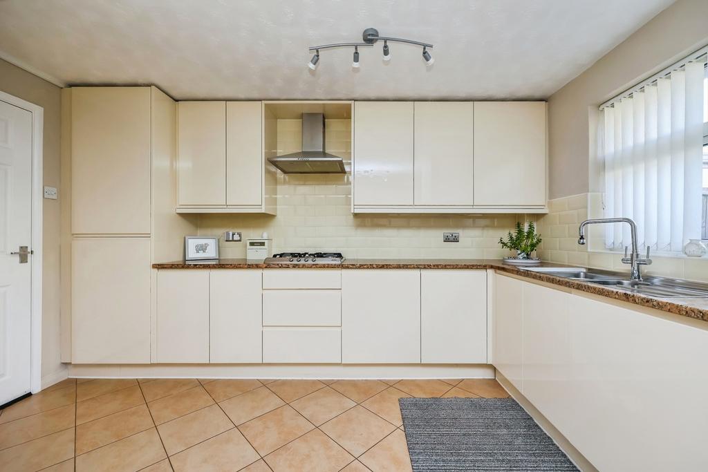 Fitted Kitchen