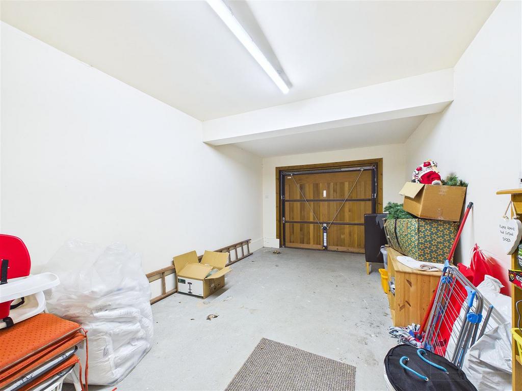 Integral Garage