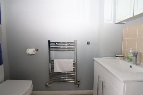 undefined, Wallmead Gardens, Loughton, Milton Keynes