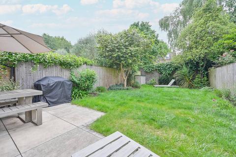 undefined, Wavendon Avenue, Chiswick, London, W4