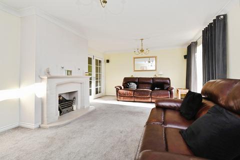 4 bedroom detached house for sale, The Pines, Laindon, Basildon, Essex, SS15