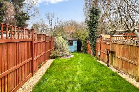 2 bedroom terraced house for sale, Wallis Road, Willesborough