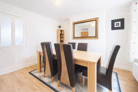2 bedroom terraced house for sale, Wallis Road, Willesborough