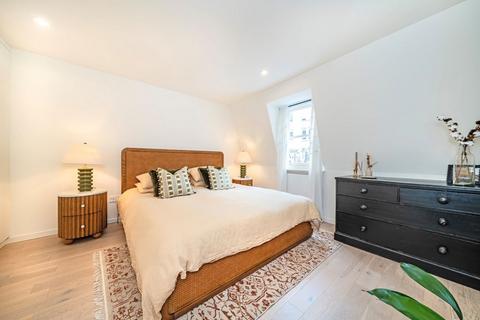 3 bedroom house for sale, Princes Mews, London W2