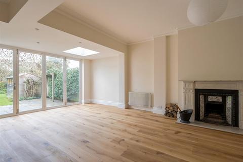 undefined, Dyne Road, London NW6
