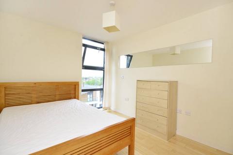 1 bedroom flat for sale, Scott Avenue, Putney, London, SW15