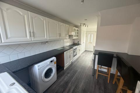 3 bedroom terraced house to rent, Wharley Hook, Harlow CM18