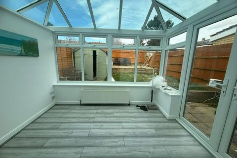 3 bedroom terraced house to rent, Wharley Hook, Harlow CM18