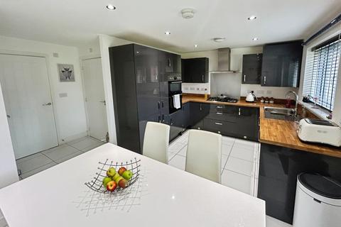 4 bedroom semi-detached house for sale, Broomhill Avenue, Waverley, Rotherham, South Yorkshire, S60