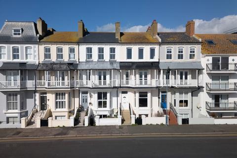 undefined, West Parade, Hythe, CT21