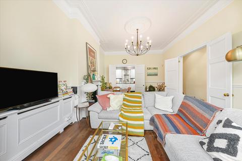 2 bedroom flat to rent, Compayne Gardens, London NW6