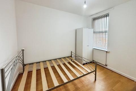 2 bedroom flat to rent, Wilbraham Road, Manchester, Greater Manchester, M14