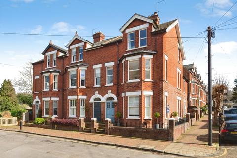 1 bedroom flat for sale, Mountfield Gardens, Tunbridge Wells, Kent, TN1