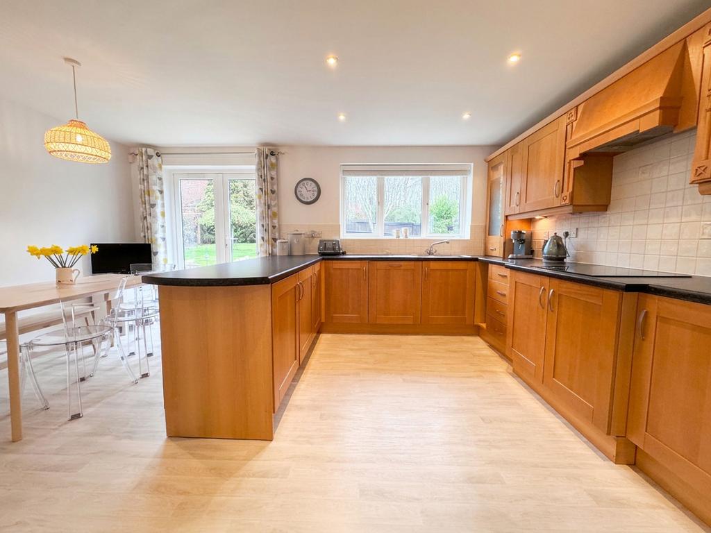 Kitchen / Diner