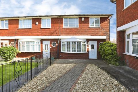 3 bedroom end of terrace house for sale - Station Mews, Liverpool, L32
