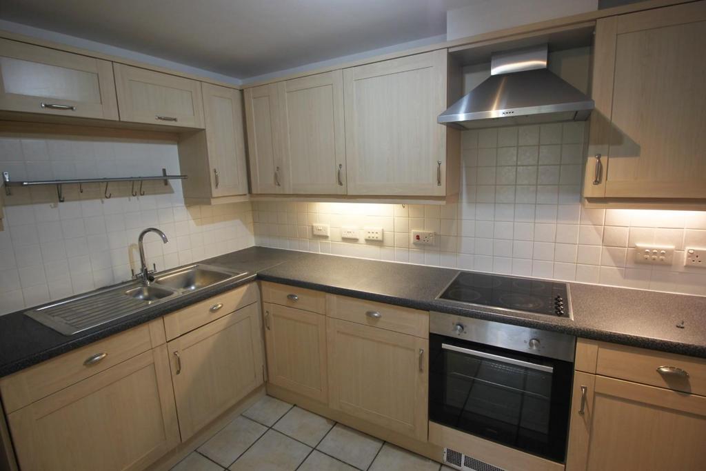Kitchen 1.JPG