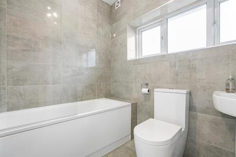undefined, Kingston Road, New Malden KT3