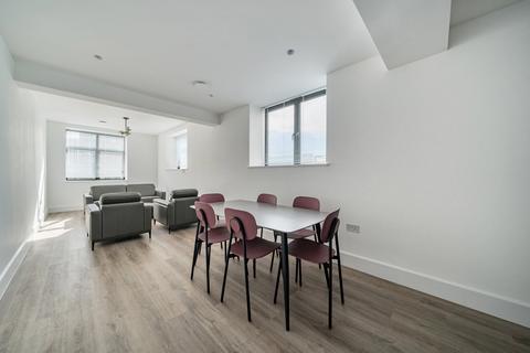 3 bedroom flat to rent, Gemini House, 136 Old Shoreham Road, HOVE, BN3