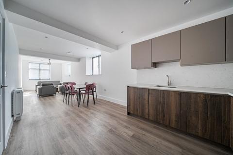 3 bedroom flat to rent, Gemini House, 136 Old Shoreham Road, HOVE, BN3