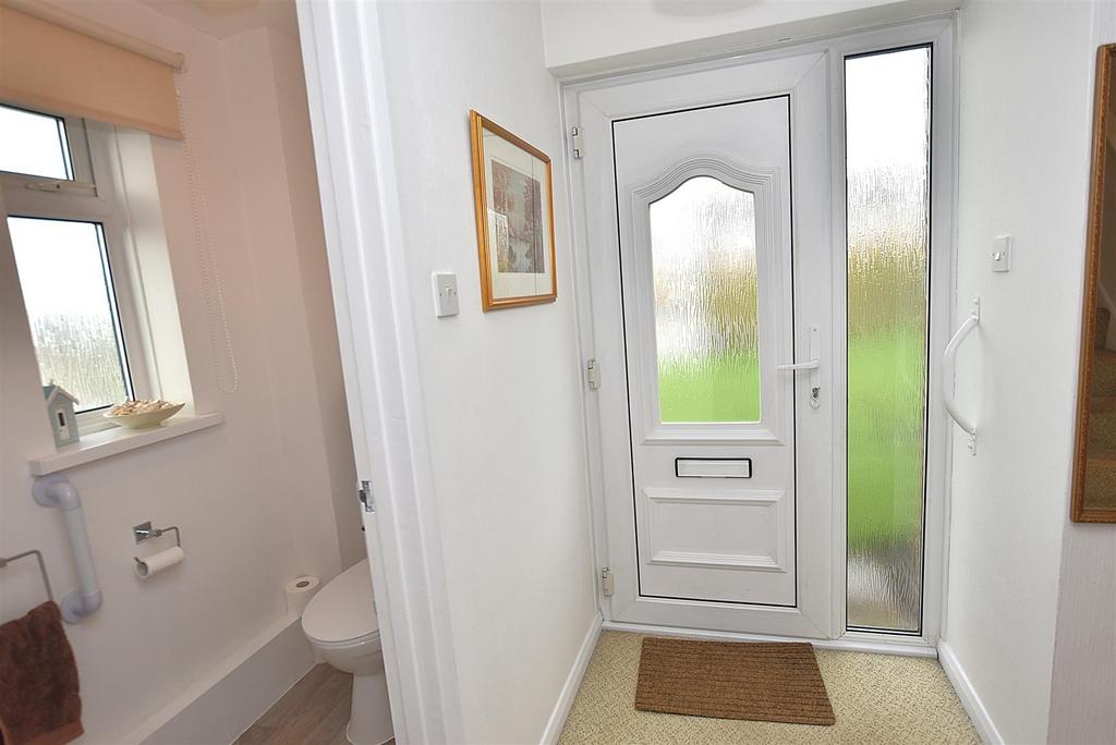 Entrance Hall/Cloakroom WC