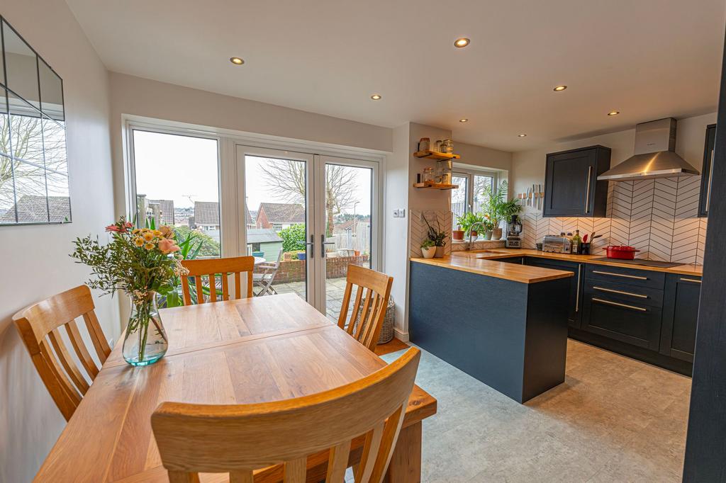 Kitchen/Dining Room