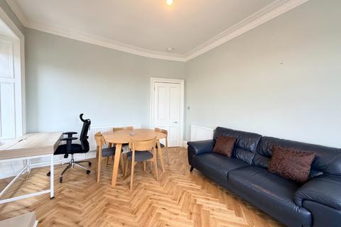 2 bedroom flat to rent, Crow Road, Broomhill, Glasgow, G11