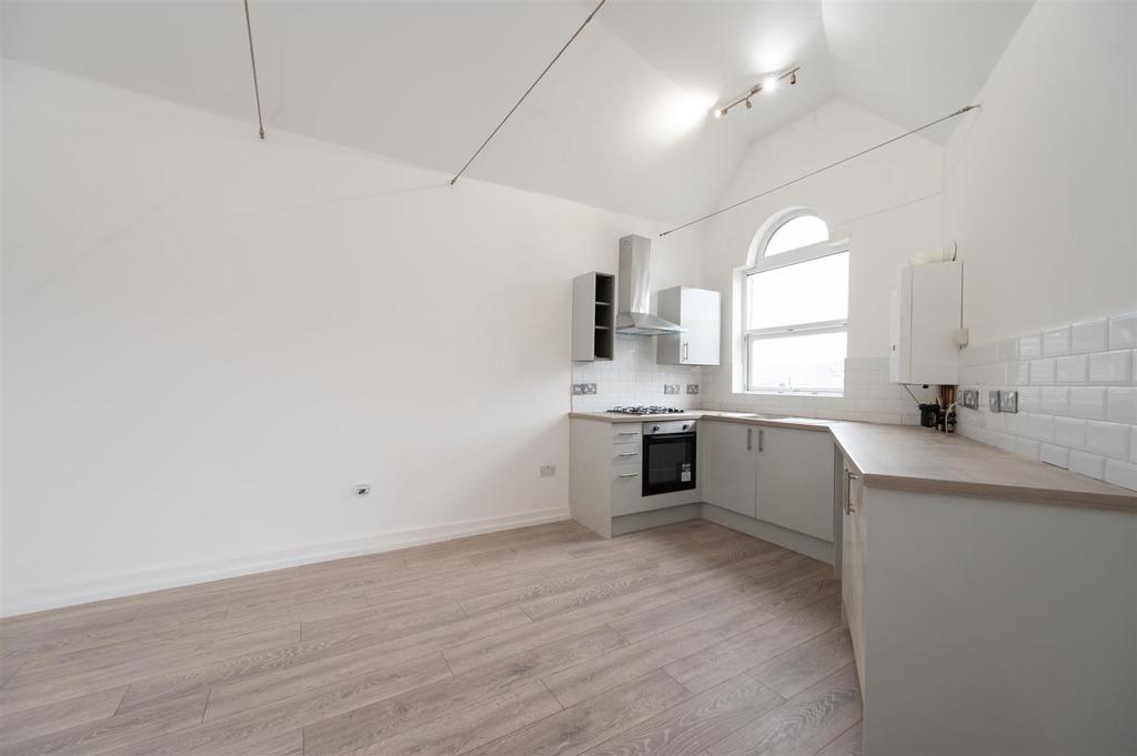 Flalt 3, 6 Clarendon Road 26 6.jpg
