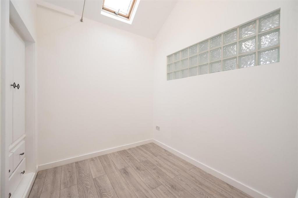Flalt 3, 6 Clarendon Road 26 8.jpg