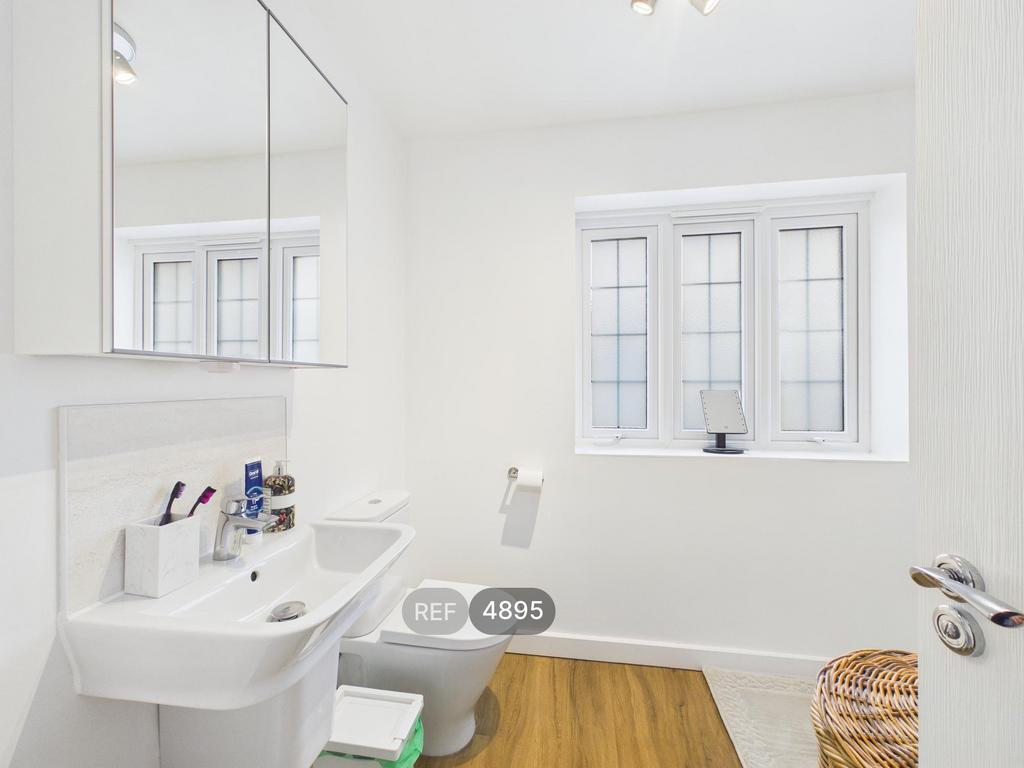 En suite bathroom