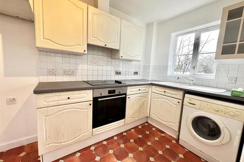 2 bedroom flat to rent, Gisburne Way, Hertfordshire WD24