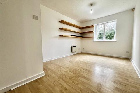 2 bedroom flat to rent, Gisburne Way, Hertfordshire WD24