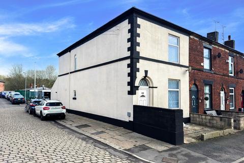 3 bedroom end of terrace house for sale, Merton Street, Bury BL8