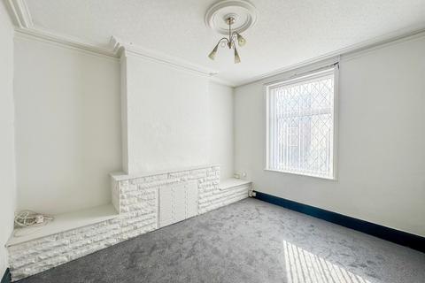 3 bedroom end of terrace house for sale, Merton Street, Bury BL8