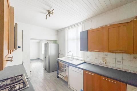 3 bedroom end of terrace house for sale, Merton Street, Bury BL8