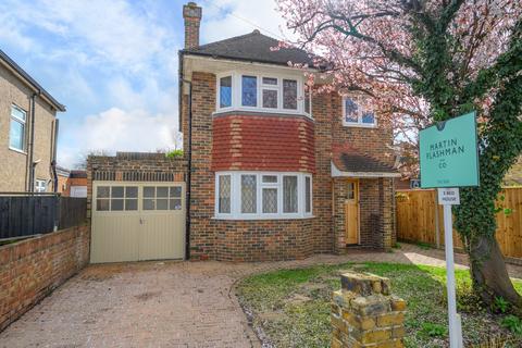 3 bedroom detached house for sale, Stuart Avenue, Walton-on-Thames, KT12