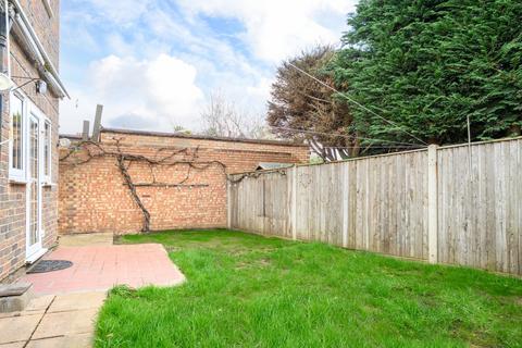 3 bedroom detached house for sale, Stuart Avenue, Walton-on-Thames, KT12